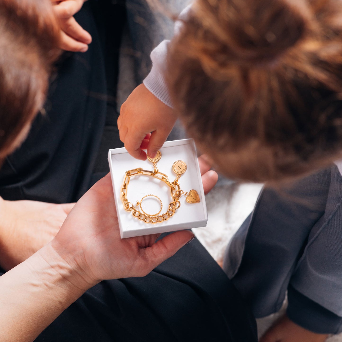 Charm iXXXi CONNECT en forme de cœur en zircone