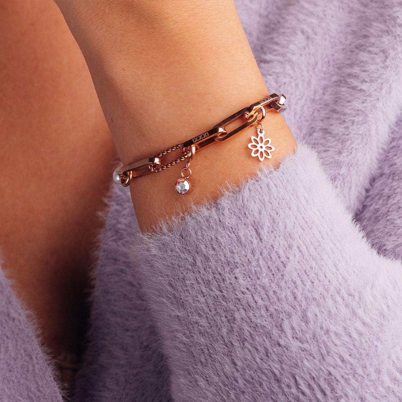 iXXXi Connect Charm Petite Marguerite