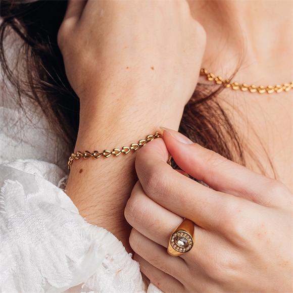 iXXXi Jewelry Bracelet Chained Hearts